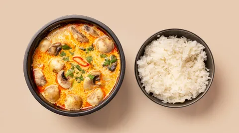 Tom Yam Goong: thailandsk suppe med scampi
